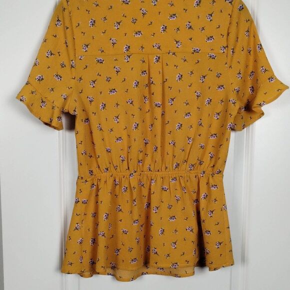 Monteau Womens Top Yellow Floral Ruffle Trim Short Sleeve Peplum Blouse Size M - Picture 5 of 8